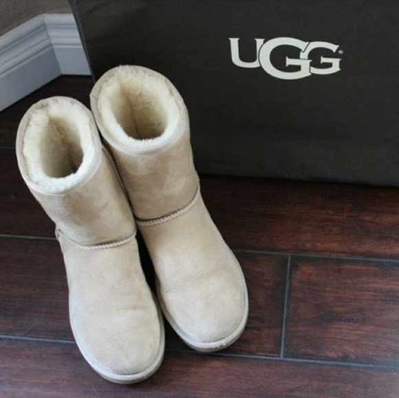 color uggs